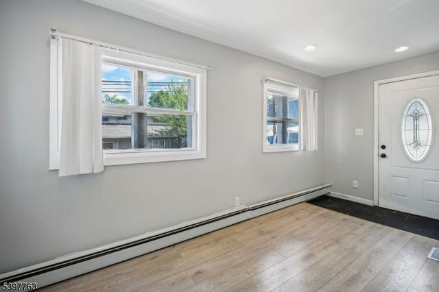 296 Dixon Ave, Paterson City, NJ 07501