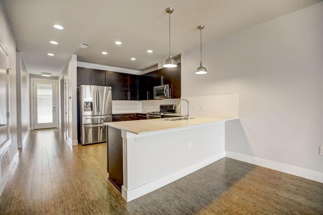 2724 Treble LN 333, Austin, TX 78704