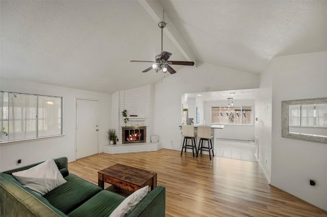 2335 Farriers Bend Drive, Friendswood, TX 77546