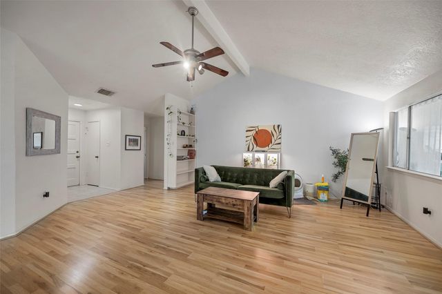 2335 Farriers Bend Drive, Friendswood, TX 77546