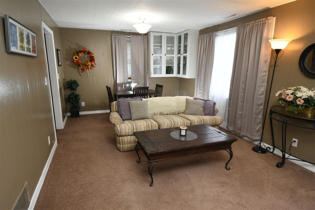 25248 Front Street, Mattawan, MI 49071