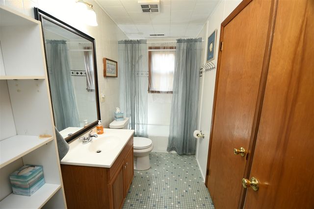 25248 Front Street, Mattawan, MI 49071