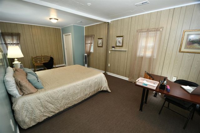 25248 Front Street, Mattawan, MI 49071