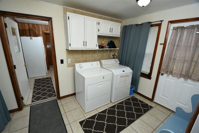 25248 Front Street, Mattawan, MI 49071