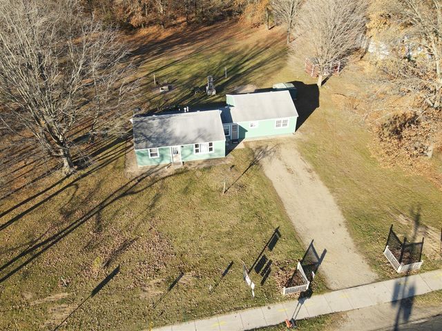 25248 Front Street, Mattawan, MI 49071