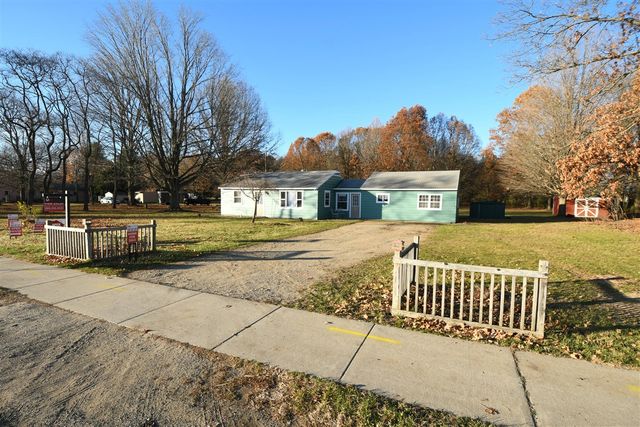 25248 Front Street, Mattawan, MI 49071