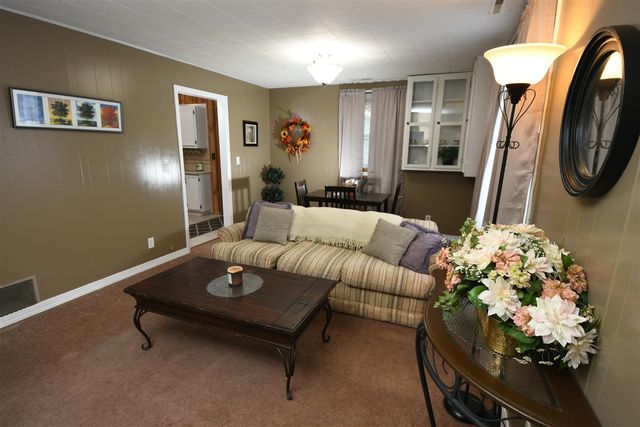 25248 Front Street, Mattawan, MI 49071