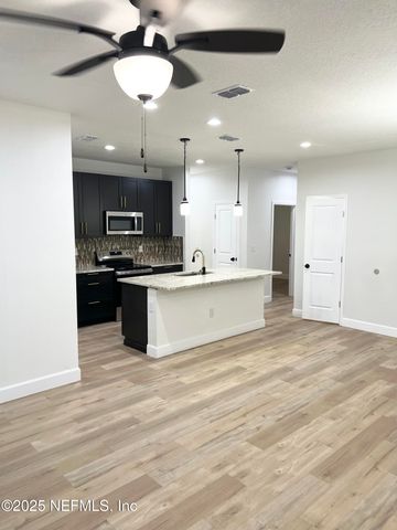 2120 W 2ND Street, Jacksonville, FL 32209