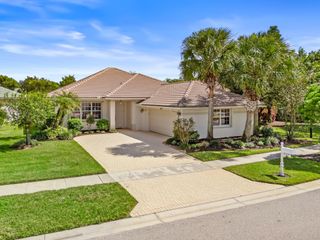 9139 Bay Harbour Circle, West Palm Beach, FL 33411