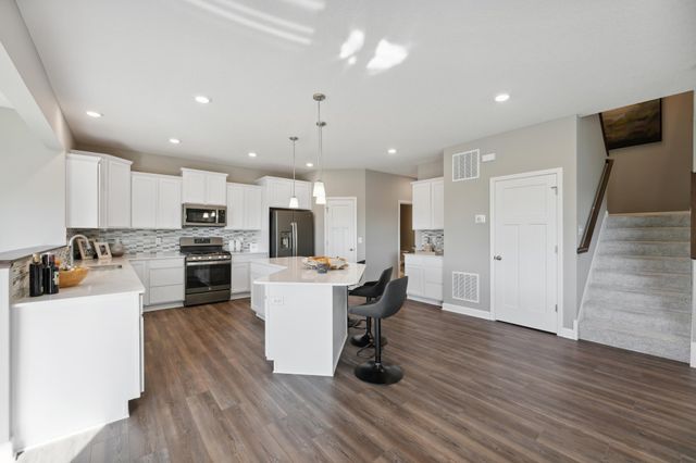 19958 Gadston Lane, Lakeville, MN 55044