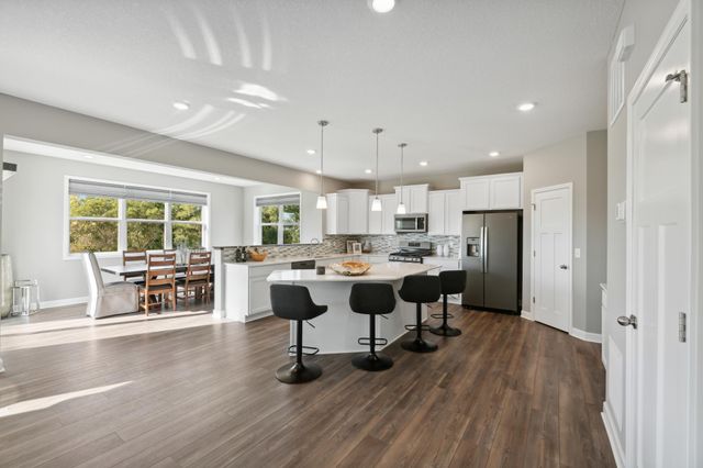 19958 Gadston Lane, Lakeville, MN 55044