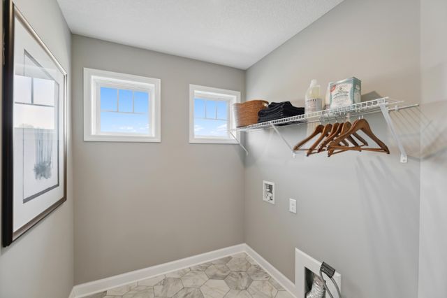 19958 Gadston Lane, Lakeville, MN 55044
