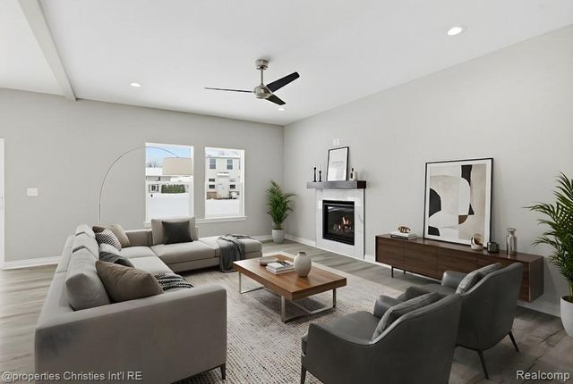 23188 Waterview Drive, New Boston, MI 48164