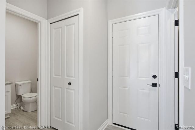 23188 Waterview Drive, New Boston, MI 48164