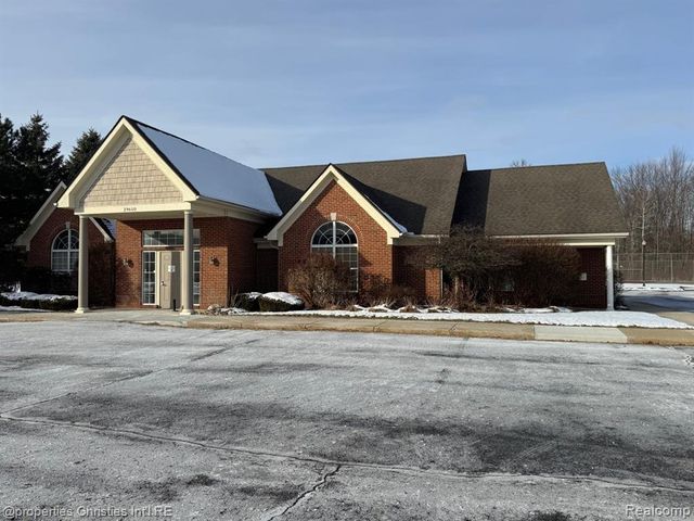 23188 Waterview Drive, New Boston, MI 48164