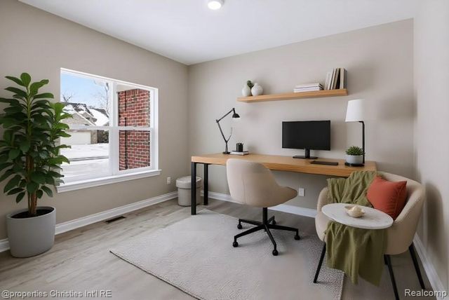 23188 Waterview Drive, New Boston, MI 48164