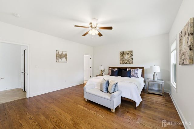 26 Washington Place, Metuchen, NJ 08840