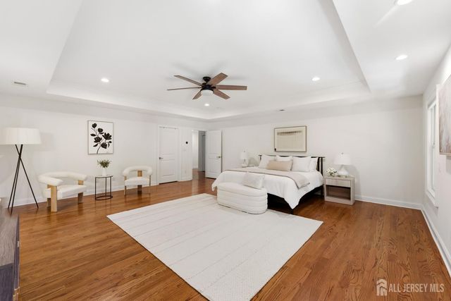 26 Washington Place, Metuchen, NJ 08840