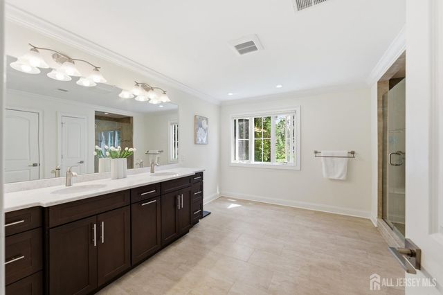26 Washington Place, Metuchen, NJ 08840