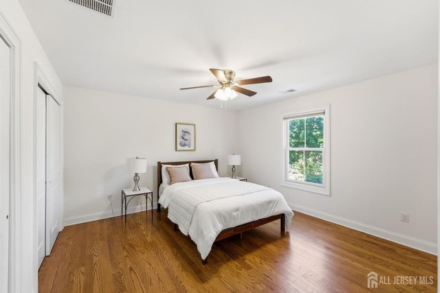 26 Washington Place, Metuchen, NJ 08840