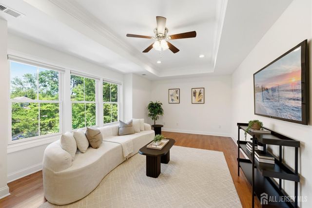 26 Washington Place, Metuchen, NJ 08840