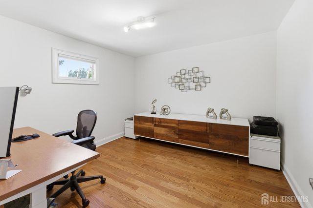 26 Washington Place, Metuchen, NJ 08840