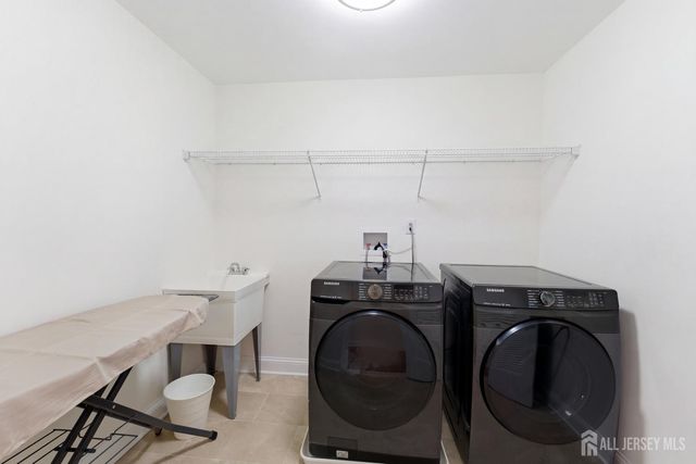26 Washington Place, Metuchen, NJ 08840