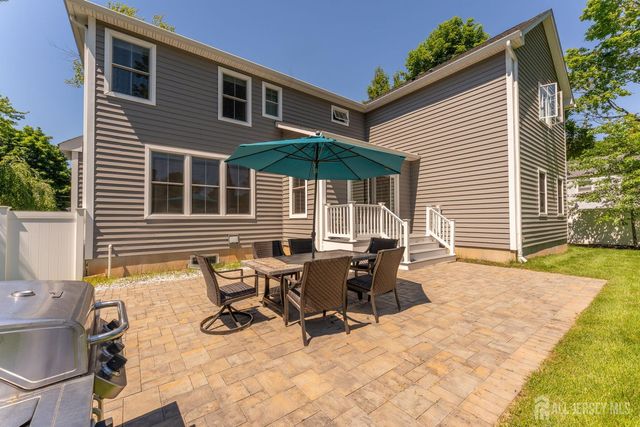 26 Washington Place, Metuchen, NJ 08840