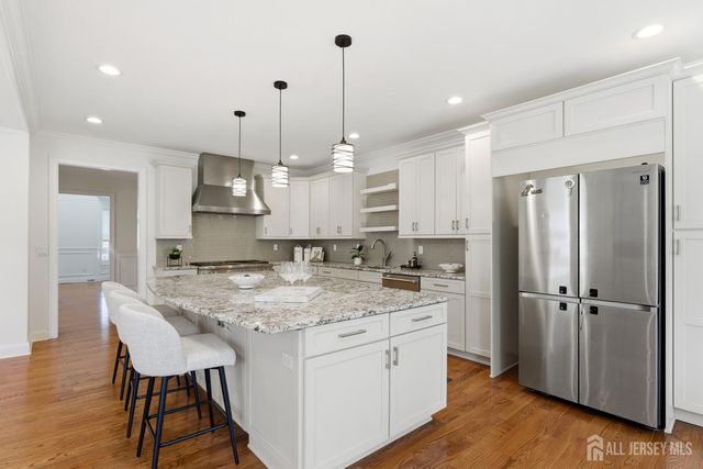 26 Washington Place, Metuchen, NJ 08840