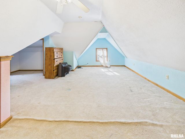 858 N DIAMOND Street, Jacksonville, IL 62650