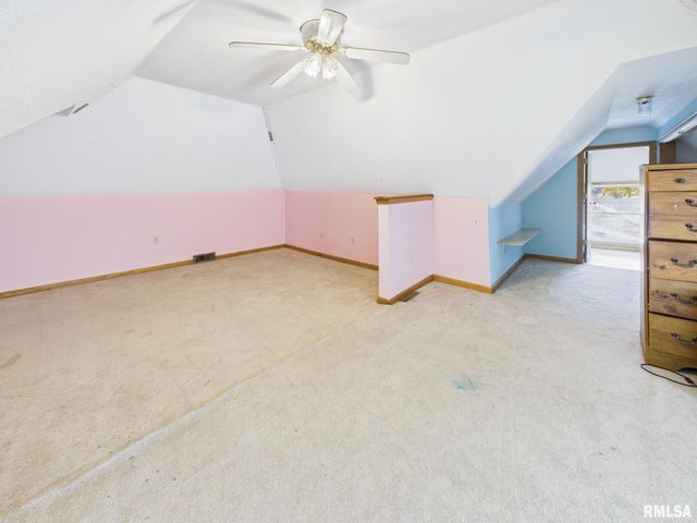 858 N DIAMOND Street, Jacksonville, IL 62650