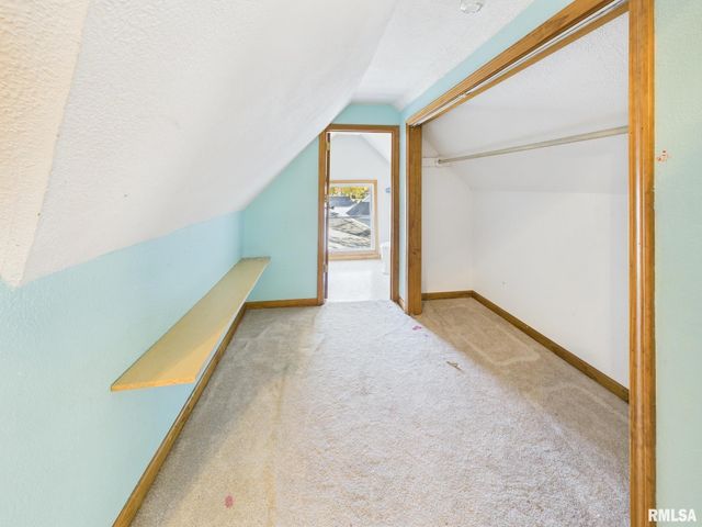 858 N DIAMOND Street, Jacksonville, IL 62650