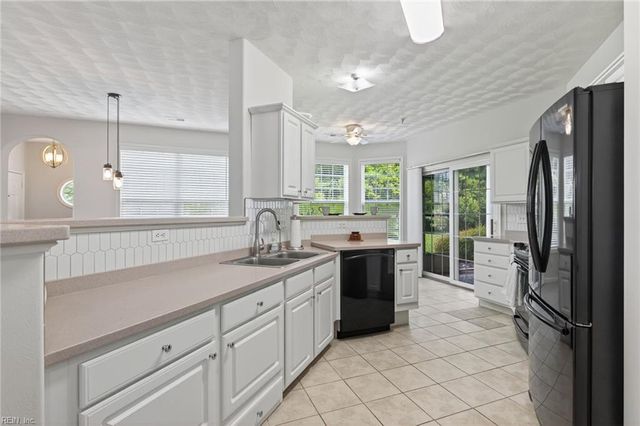 3425 Butterfly ARCH, Virginia Beach, VA 23456