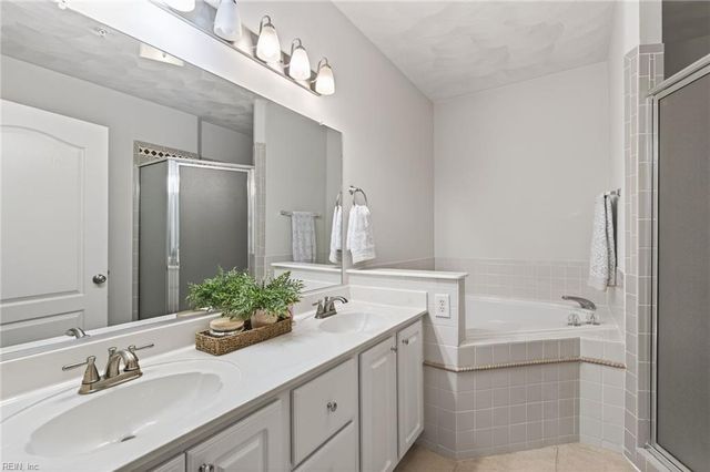 3425 Butterfly ARCH, Virginia Beach, VA 23456