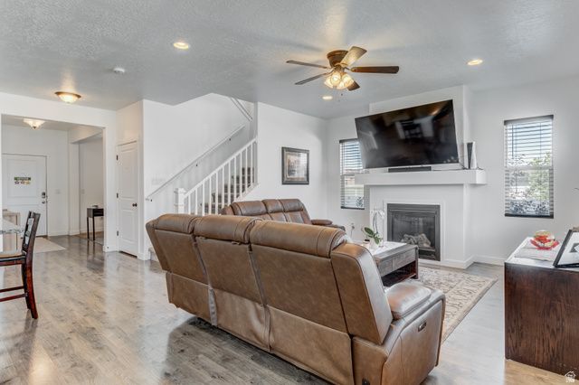 242 E ECHO LEDGE DR, Saratoga Springs, UT 84045