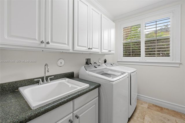 4065 Battersea Road, Miami, FL 33133