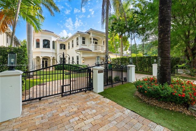 4065 Battersea Road, Miami, FL 33133