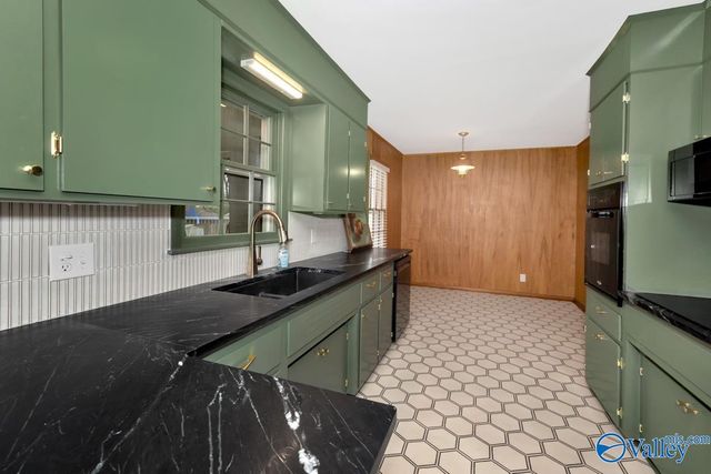 1610 Chapman Avenue, Huntsville, AL 35811