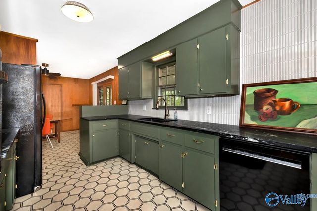 1610 Chapman Avenue, Huntsville, AL 35811