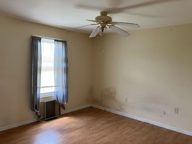 5666 WALNUT ST, Rock Hall, MD 21661