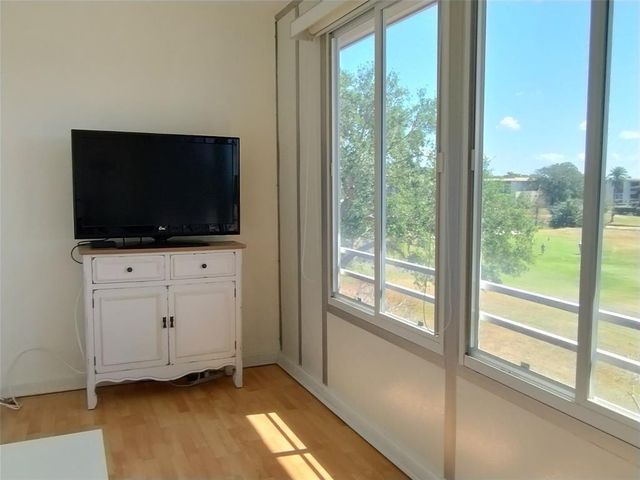 3303 Aruba Way g4, Coconut Creek, FL 33066