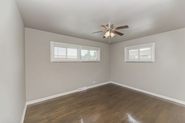 2837 Oxford Drive, Markham, IL 60428