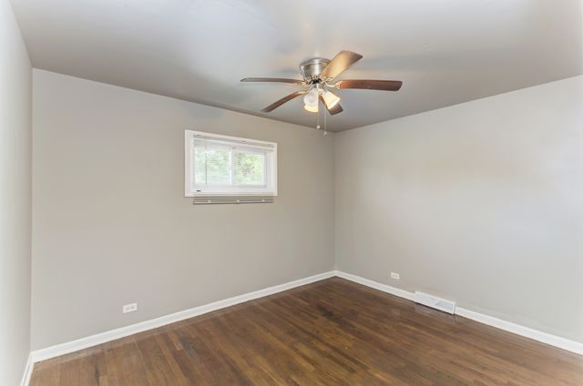 2837 Oxford Drive, Markham, IL 60428