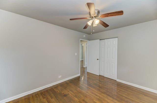 2837 Oxford Drive, Markham, IL 60428