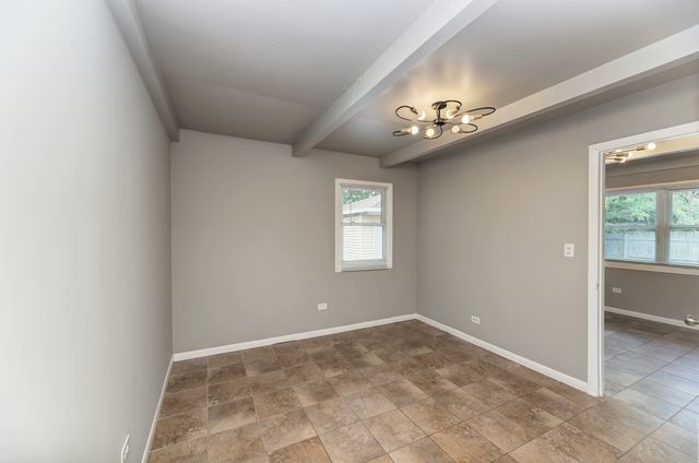 2837 Oxford Drive, Markham, IL 60428