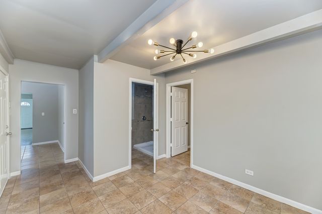 2837 Oxford Drive, Markham, IL 60428