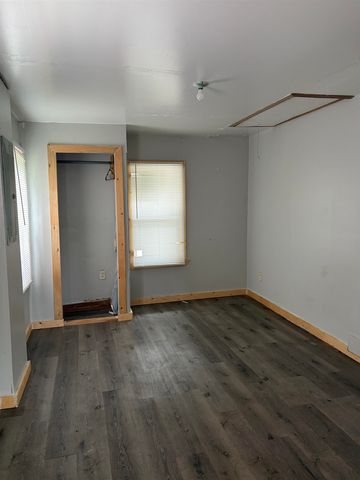 521 S Topeka, El Dorado, KS 67042