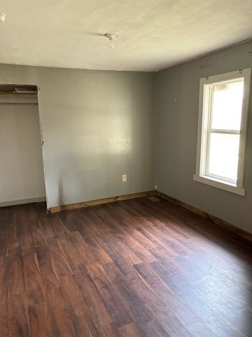 521 S Topeka, El Dorado, KS 67042