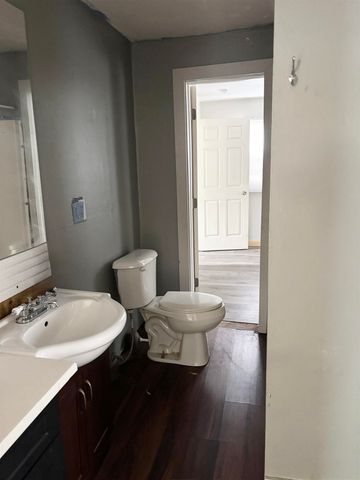 521 S Topeka, El Dorado, KS 67042