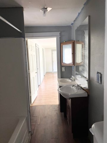 521 S Topeka, El Dorado, KS 67042
